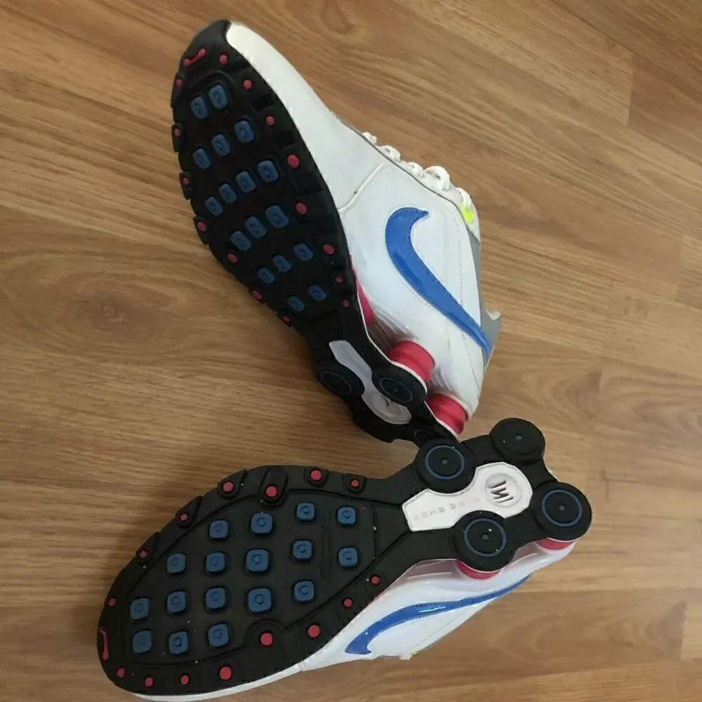 NIKE SHOX CONUNDRUM SI DELIVER White/Pink/Blue